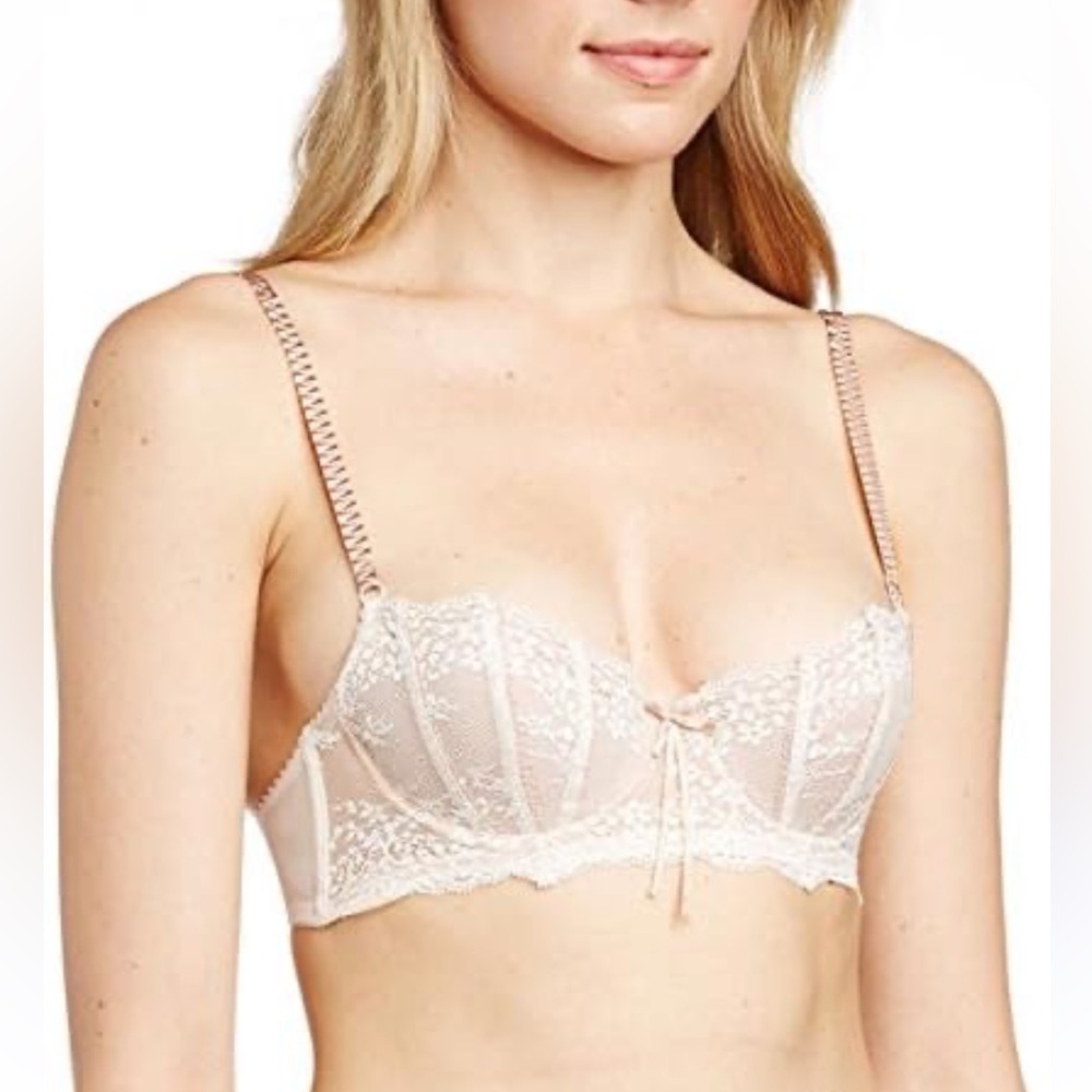 Elegant Lace Underwire Bra - Cream